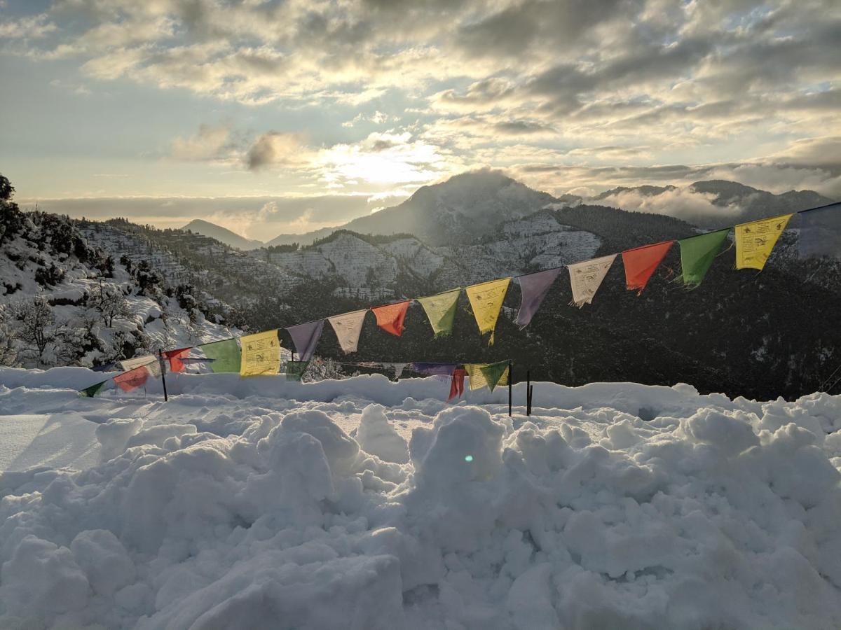 Namastay Himalayas, Kanatal Eksteriør billede